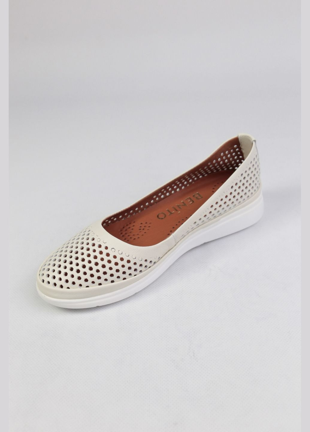 Жіночі балетки Benito | бежеві однотонні натуральна шкіра (323136743)