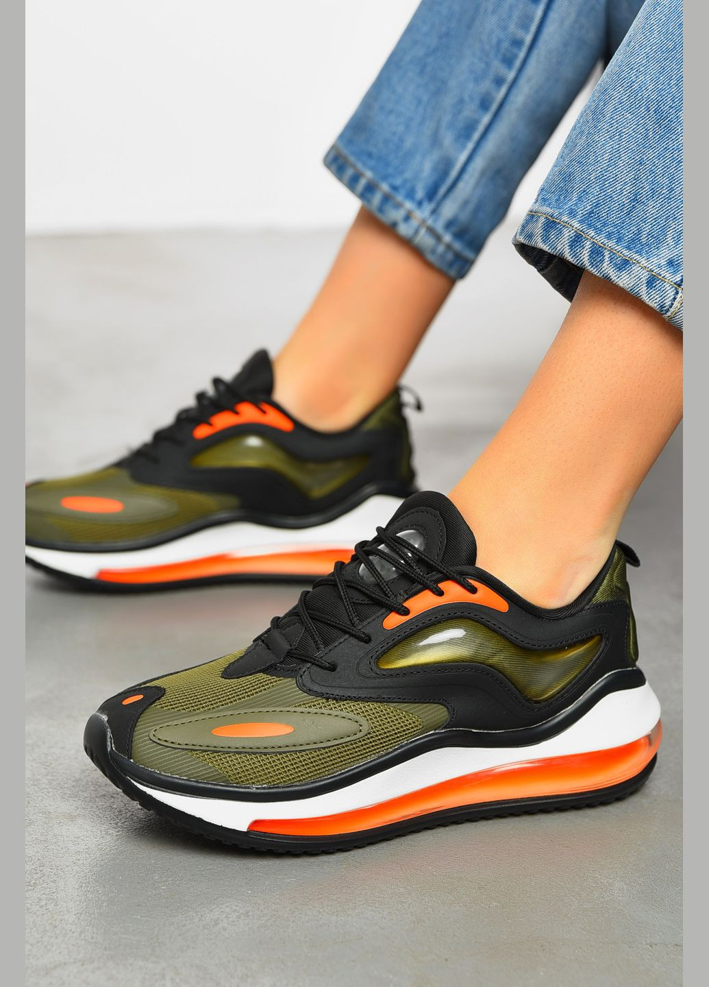 Кросівки жіночі кольору хакі на шнурівці Let's Shop хакі демісезони (322812415)