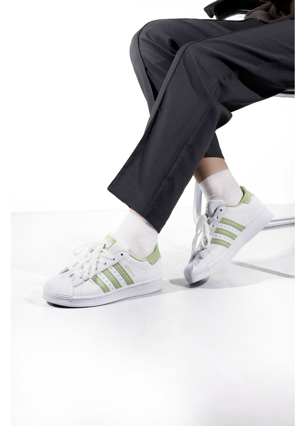 КРОСІВКИ ЖІНОЧІ ADIDAS SUPERSTAR WHITE / GREEN АДІДАС СУПЕРСТАР No Brand сірі демісезони (369387532)