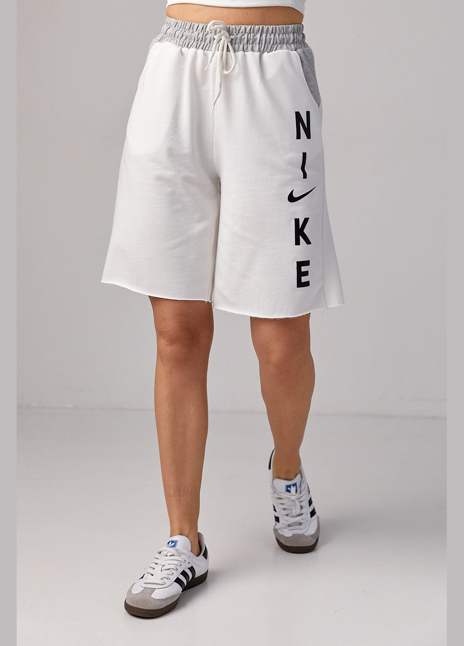 Женские трикотажные шорты с надписью Nike - светло-серый Lurex (293292934)