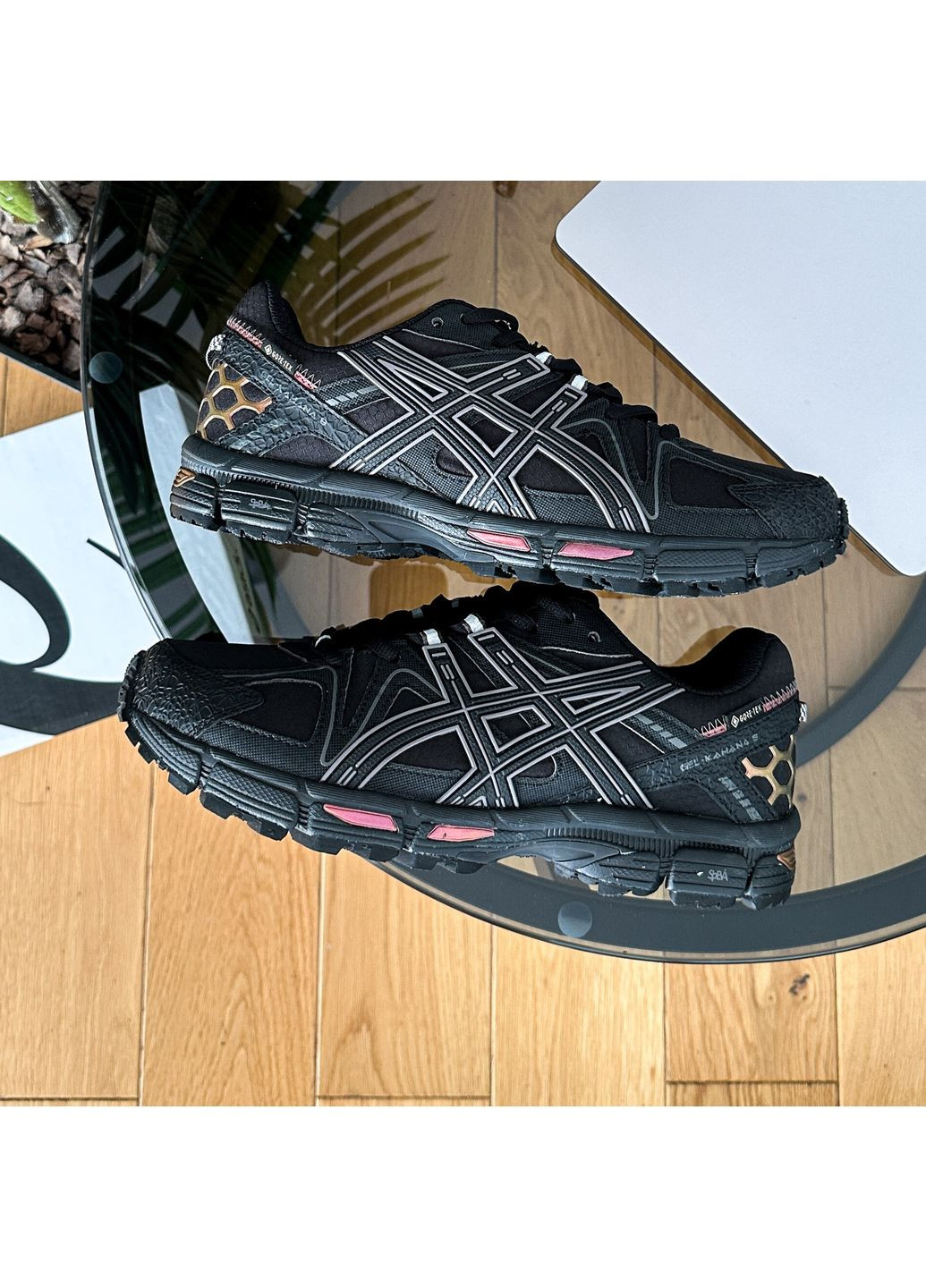 Черные демисезонные кроссовки мужские и женские asics gel-kahana 8 black rose gold | асикс гель-кахана 8 черные No Brand