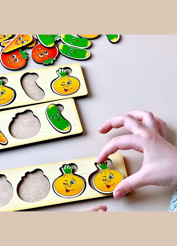 Дерев'яна настільна гра "Овочі -2" (ПСД008) PSD008 сортер-комодик Ubumblebees (315023208)