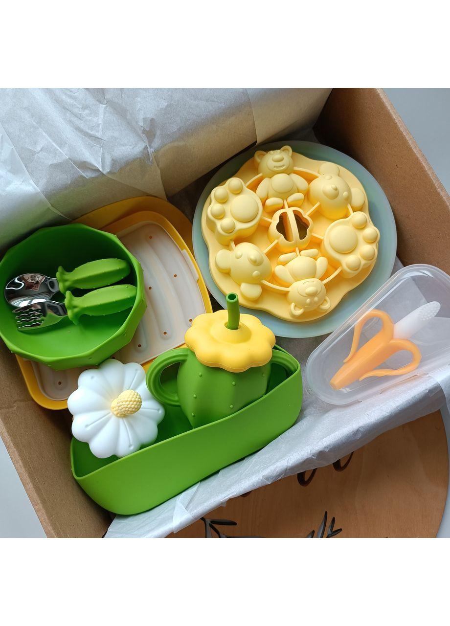 Великий подарунковий набір дитячого силіконового посуду для першого прикорму малюка в яскравих кольорах (0374) No Brand (368999962)