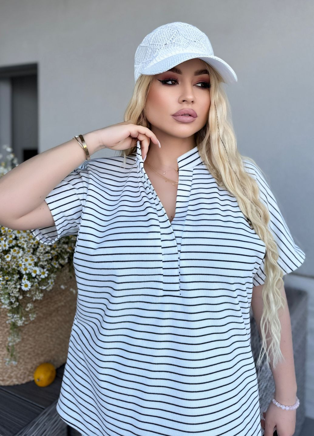 Костюм жіночий літній оверсайз в смужку з трикотажу (футболка + шорти) No Brand (336965525)