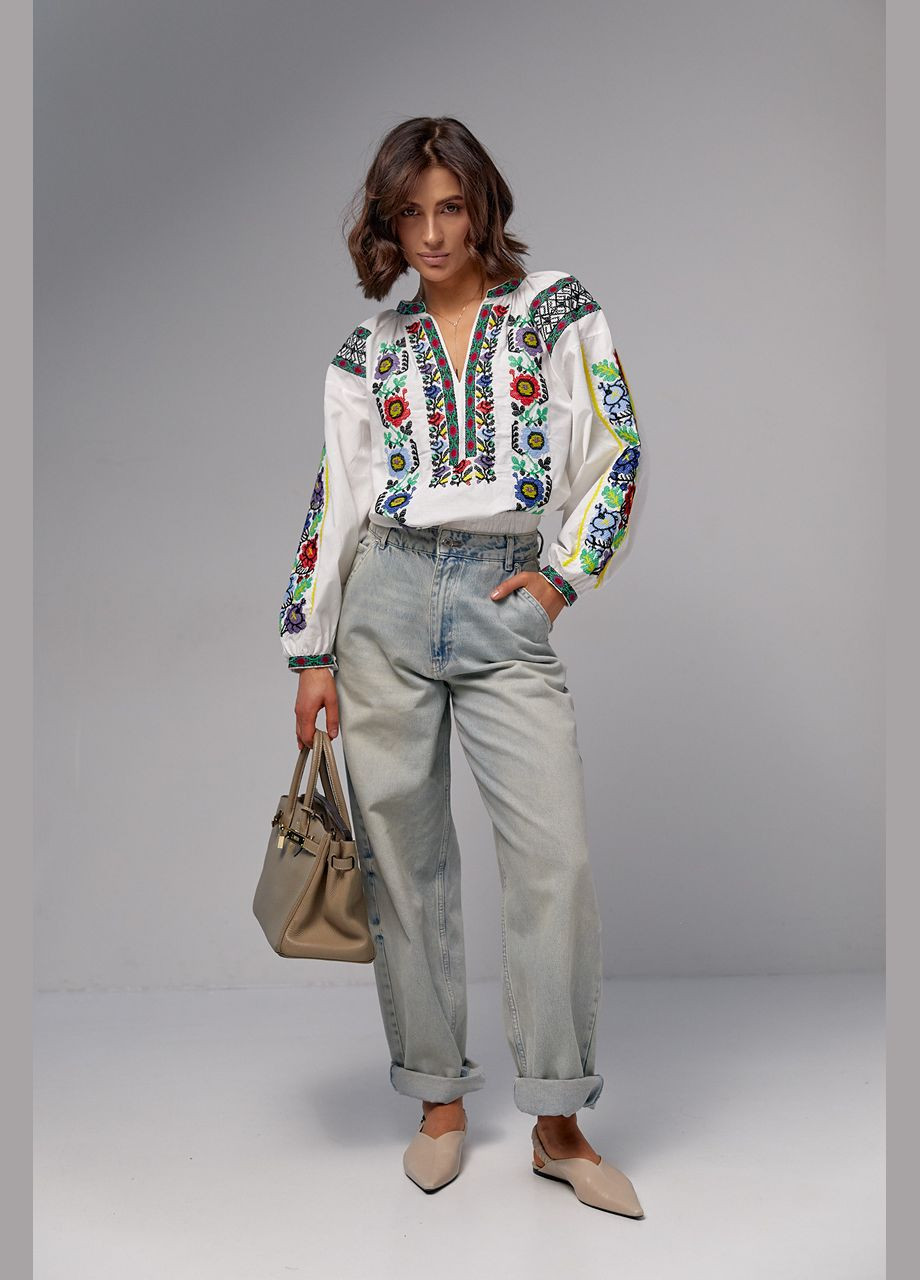 Белая женская вышиванка с цветами крестиком. ESQ хлопок (319493449)