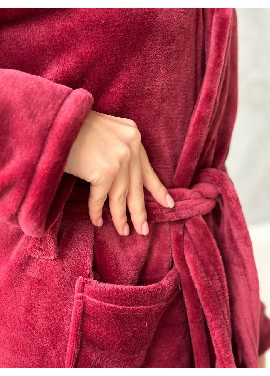 Жіночий халат бордо з капюшоном, м’який велюр, теплий домашній / Жіночий теплий халат, плюшевий, з кишенями та поясом No Brand (369137868)