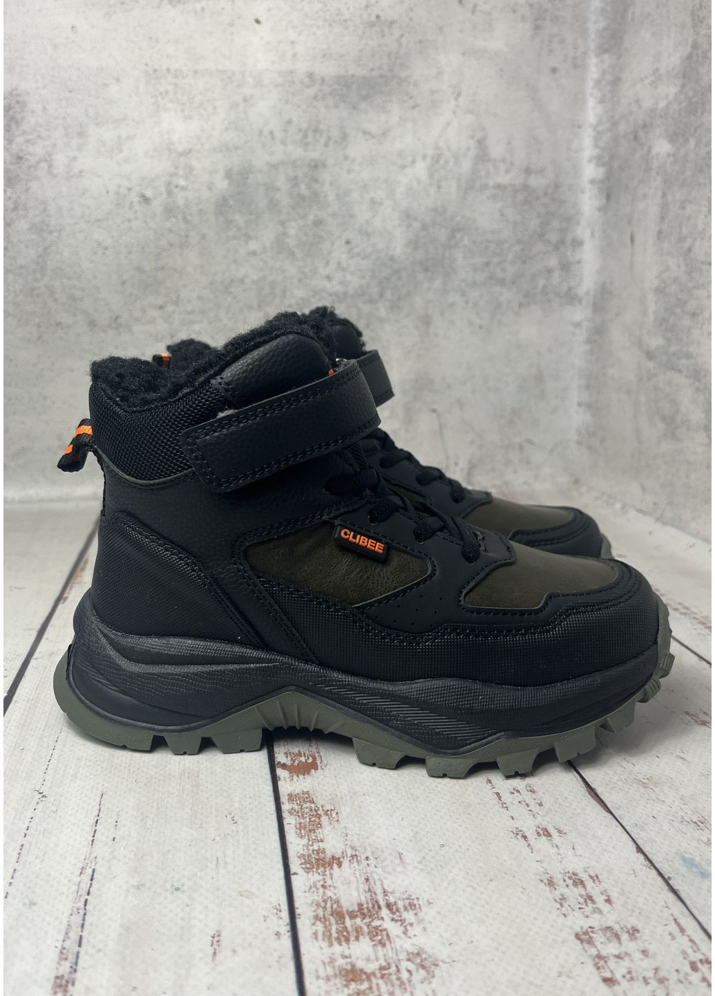 Темно-зеленые повседневные, кэжуал зимние ботинки зимние детские на мальчика темно-зеленый (429) Clibee