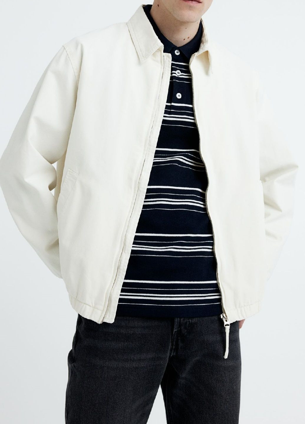 Белая демисезонная куртка H&M