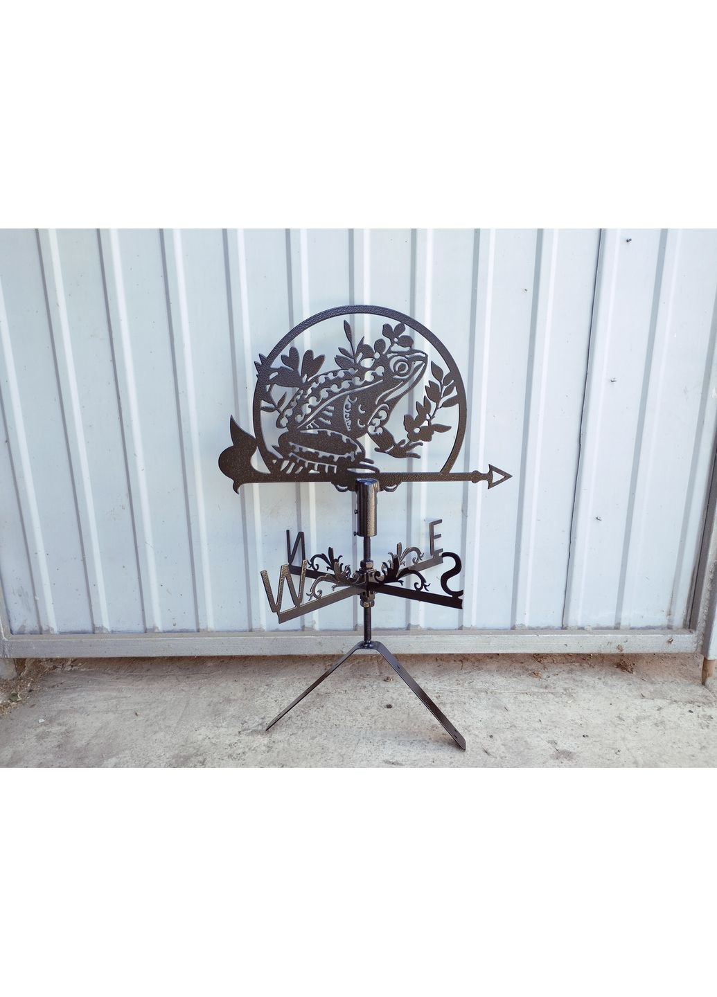 Флюгер на будинок Жабка, флюгер на дах з металу 3 мм. No Brand (368896411)