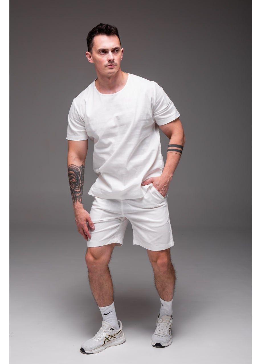 Молочный летний стильный и легкий летний комплект с шортами Vakko