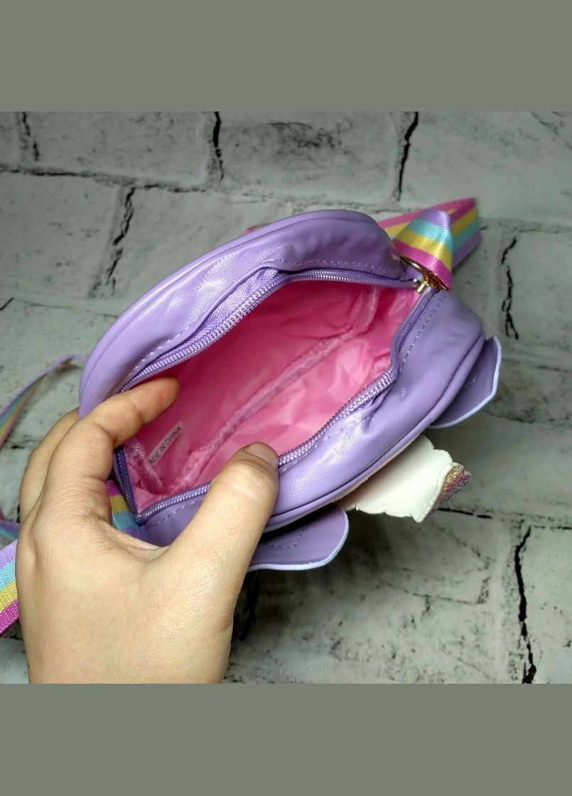 Сумочка дитяча для дівчинки з ремінцем Єдиноріг з паєтками екошкіра 18,5х15х5 см Бузкова No Brand (326051589)