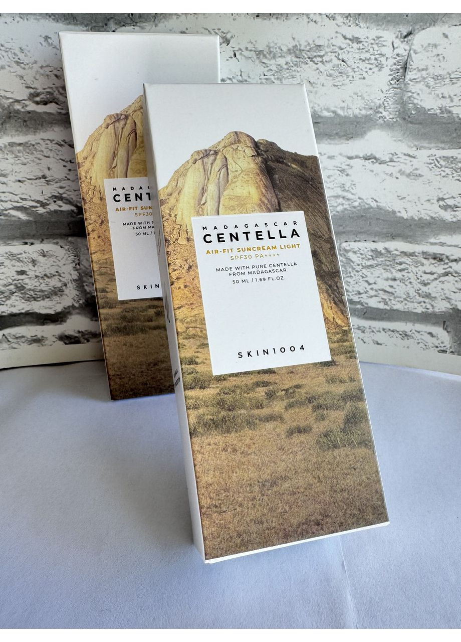 Легкий сонцезахисний крем для обличчя Madagascar Centella Air-Fit Suncream Light SPF30 PA++++ — 50ml. SKIN1004 (369569517)