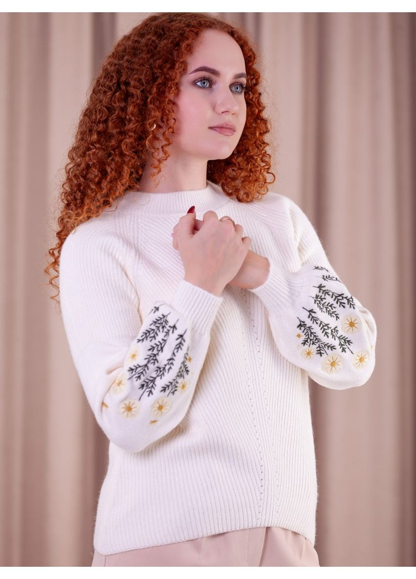 Молочный демисезонный свитер Moon