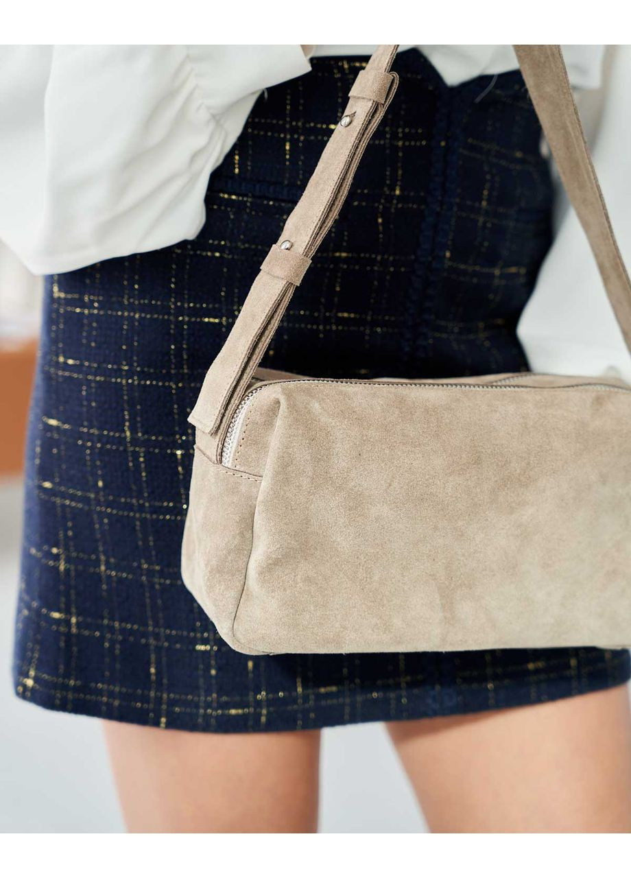 Жіноча сумка з регульованим плечовим ременем з натуральної замші бежевого кольору «Feit» WeLassie (371882652)