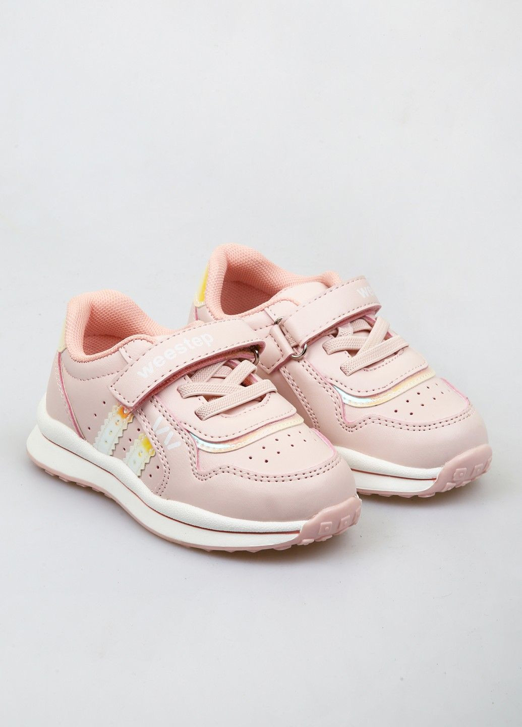 Светло-розовые демисезонные кроссовки Weestep