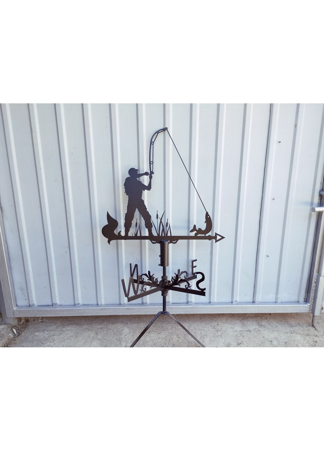 Флюгер на дом Рыбак со щукой, спиннингистом, флюгер на крышу из металла 2 мм. No Brand (368896676)