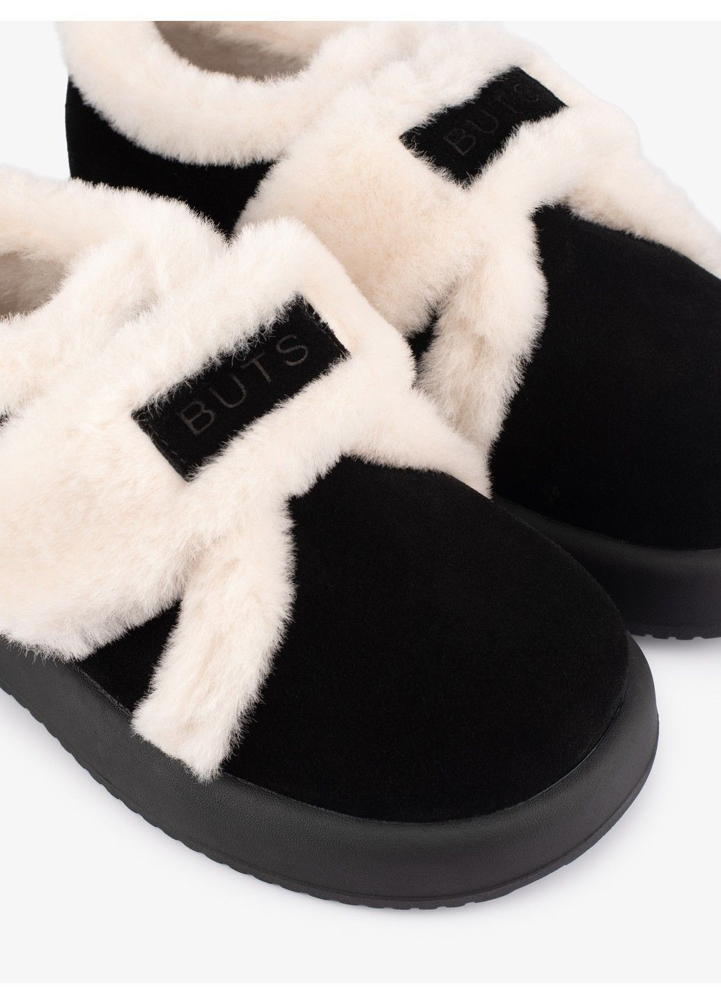 Женские кроссовки 1101732 Buts чёрные зима (365819094)