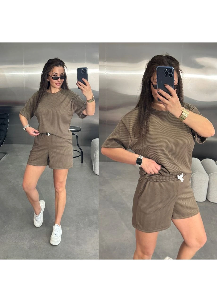 Костюм женский. Лето. Шорты и футболка. No Brand (389099595)