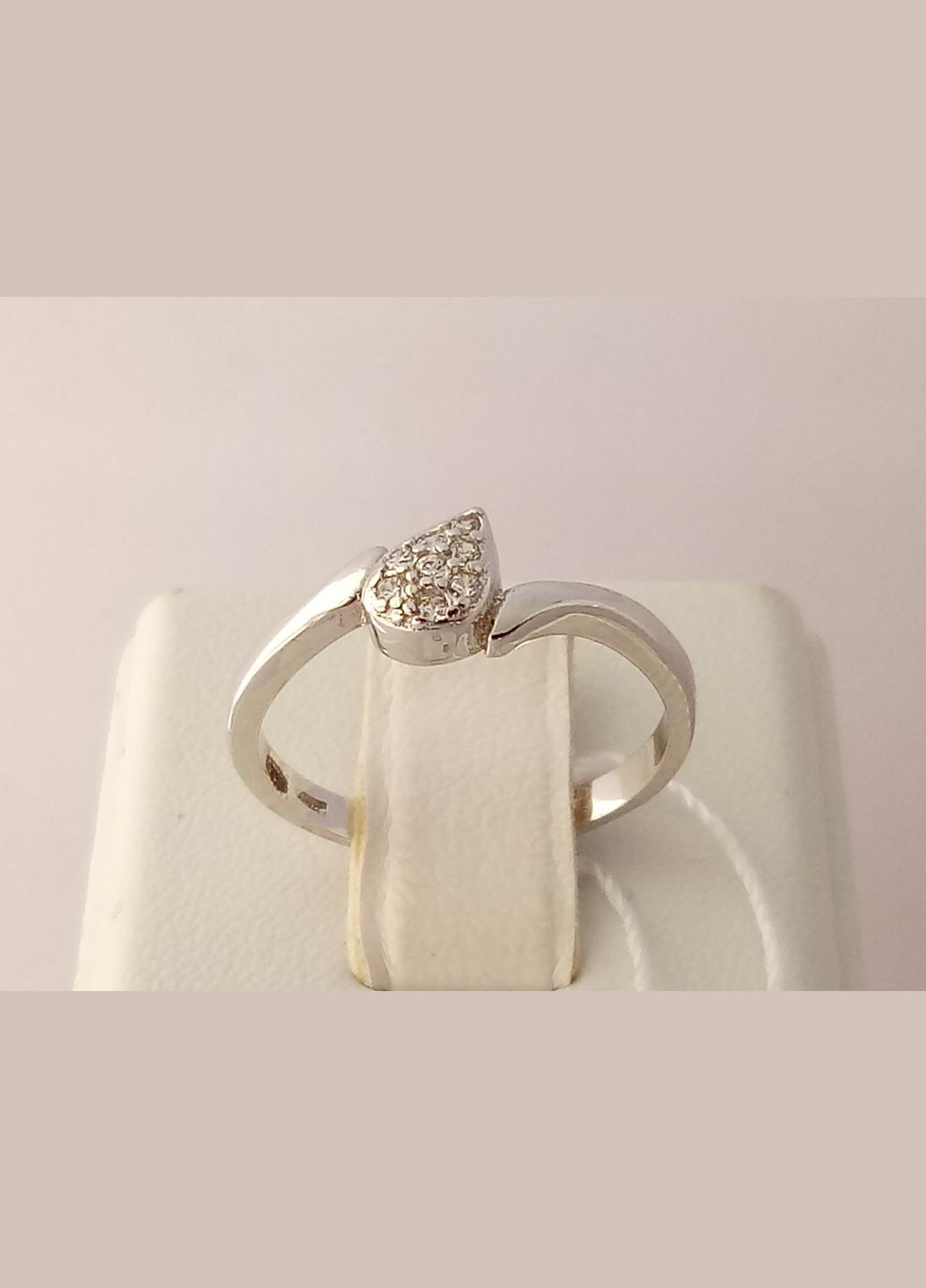 Срібне кільце з фіанітами. 1551771 Аметист-В (296594964)