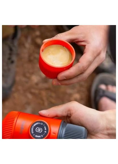 Кавоварка кемпінгова (WNANORED) Wacaco Nanopresso з чохлом червона (366521156)