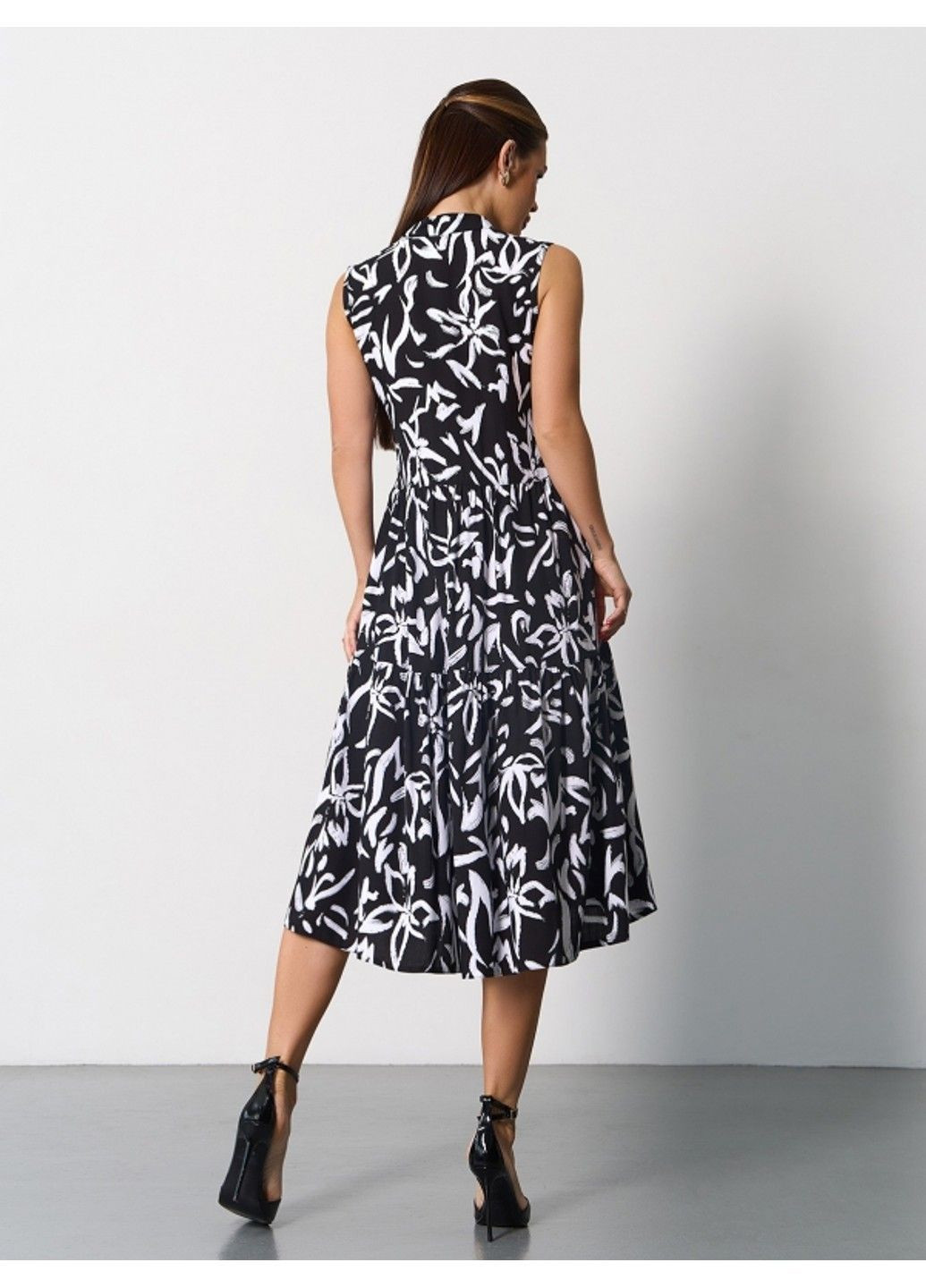 Черное повседневный платье issa pus a-623 черный/белый ISSA PLUS