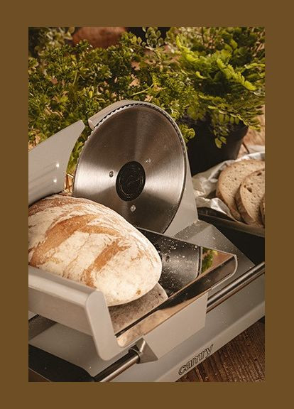 Слайсер, ломтерезка CR 4702 (200 Вт, лезвие нержавеющая сталь, 015 мм толщина ломтика) Camry (311196954)