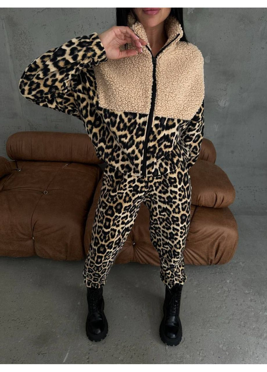 Теплий костюм в леопардовий принт Adelante (370370021)
