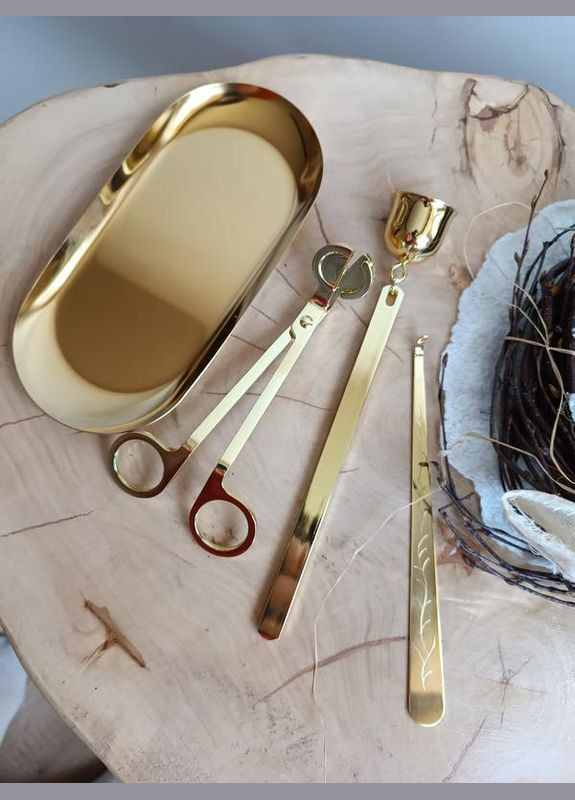 Набір аксесуарів для догляду за свічками gold 4 в 1: ножиці, гасник, гачок, таця No Brand (330766784)