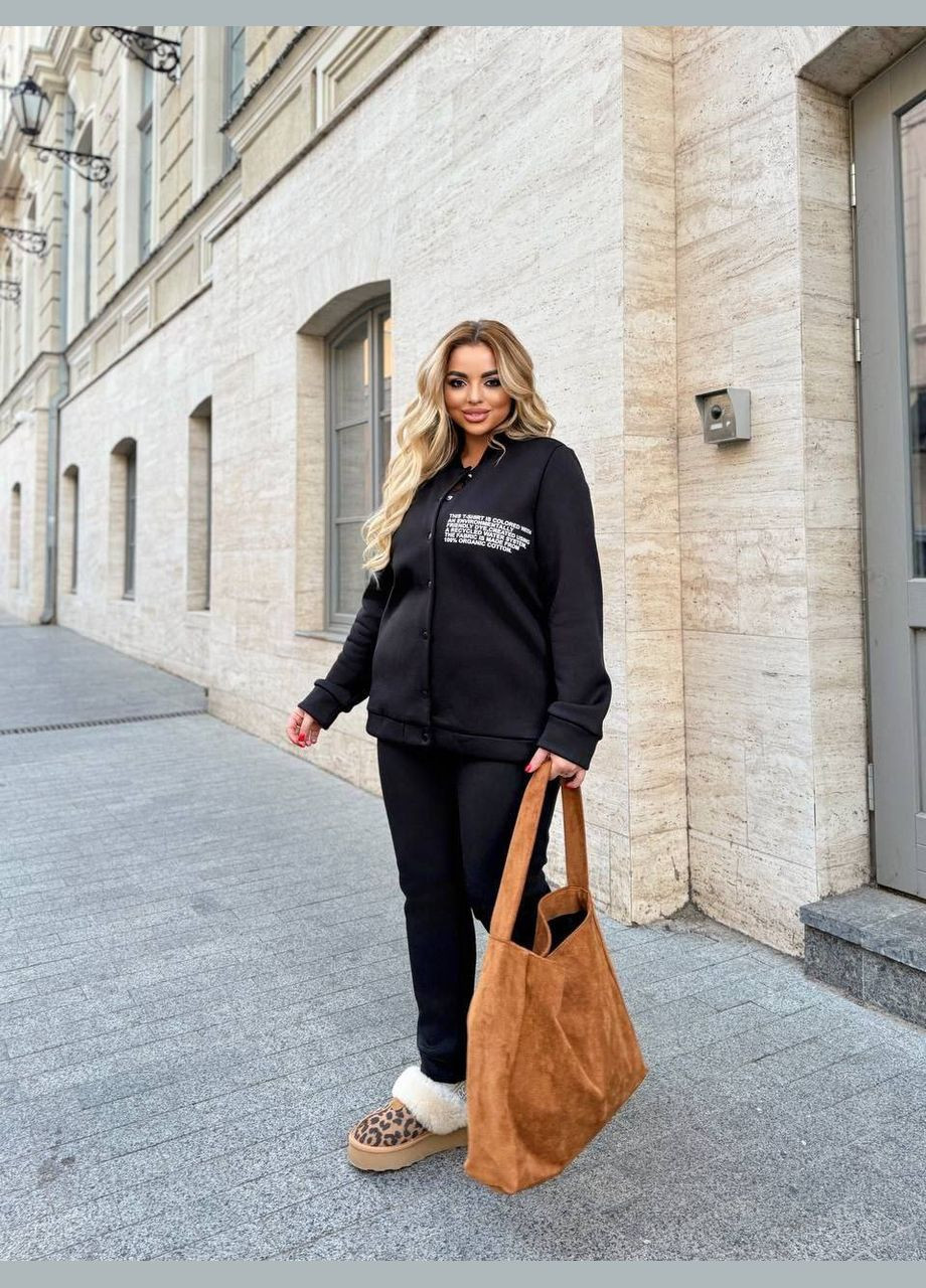 Костюм на кнопці Україна (318454190)