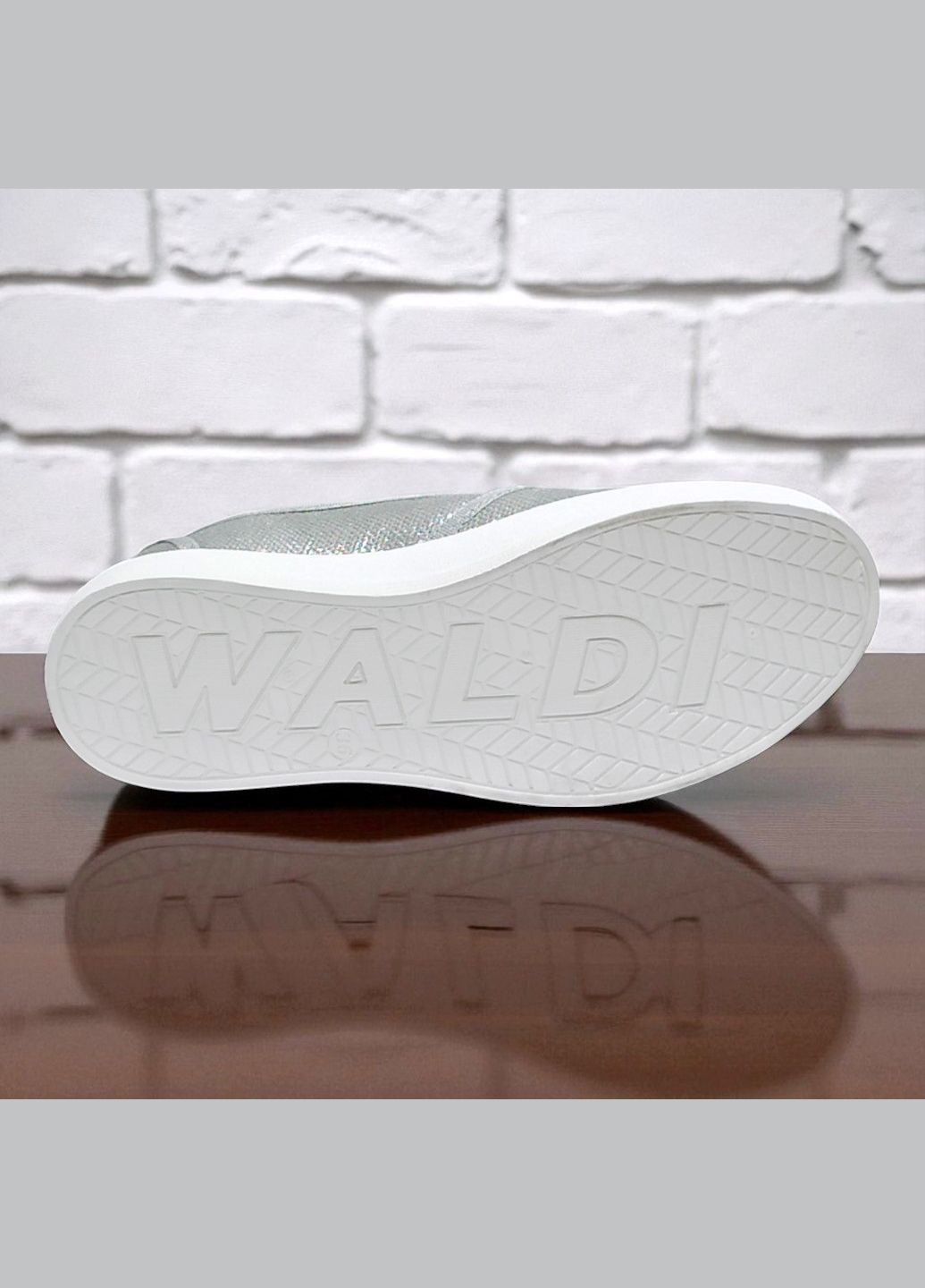 Серебряные текстильные слипоны ортопедические для подростка девочки валди Waldi с заклепками, с жемчугом