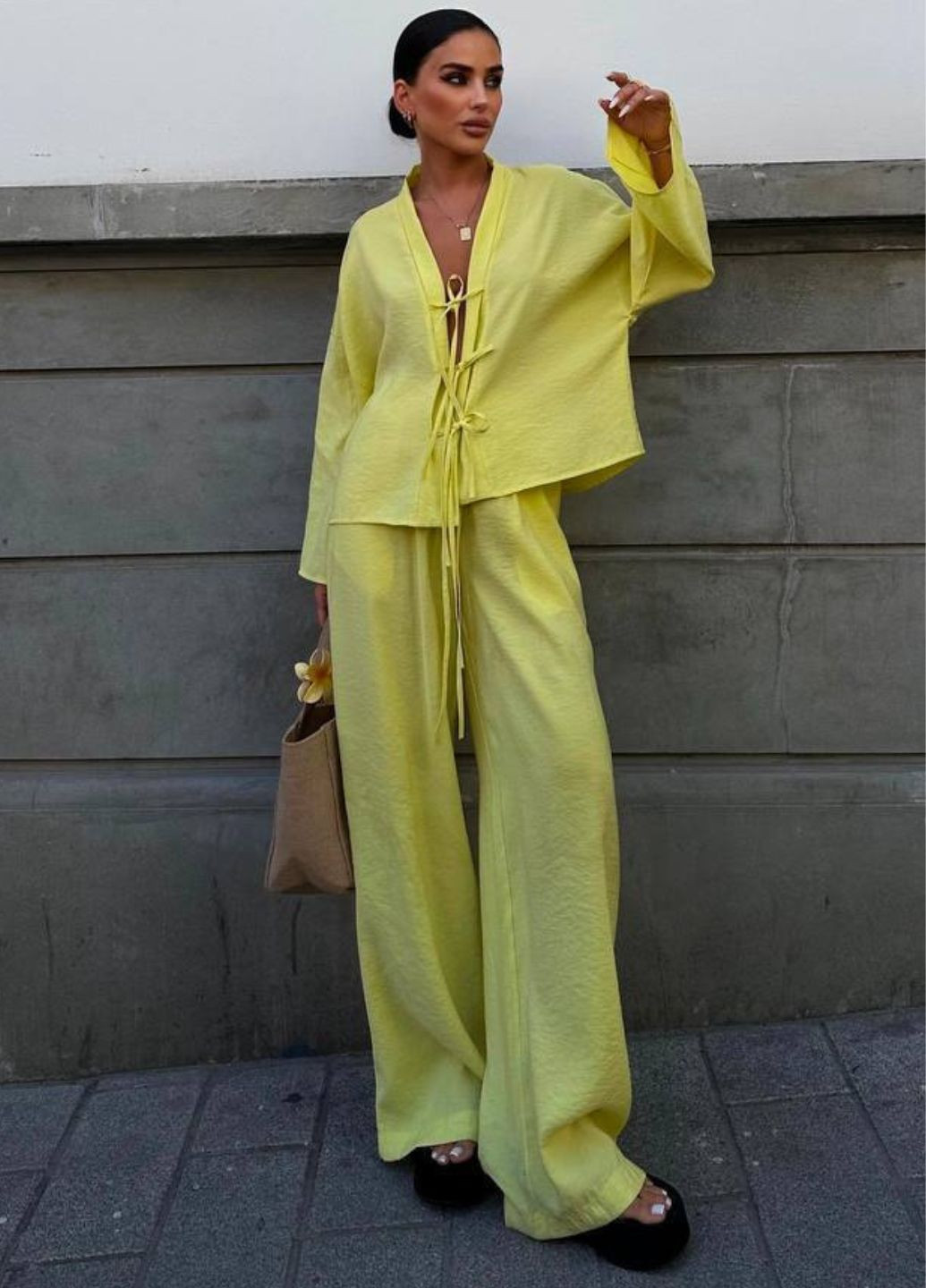 Базовий повсякденний літній оверсайз костюм двійка: кофта на зав'язках + штани з кишенями Tik-Tak (340163681)