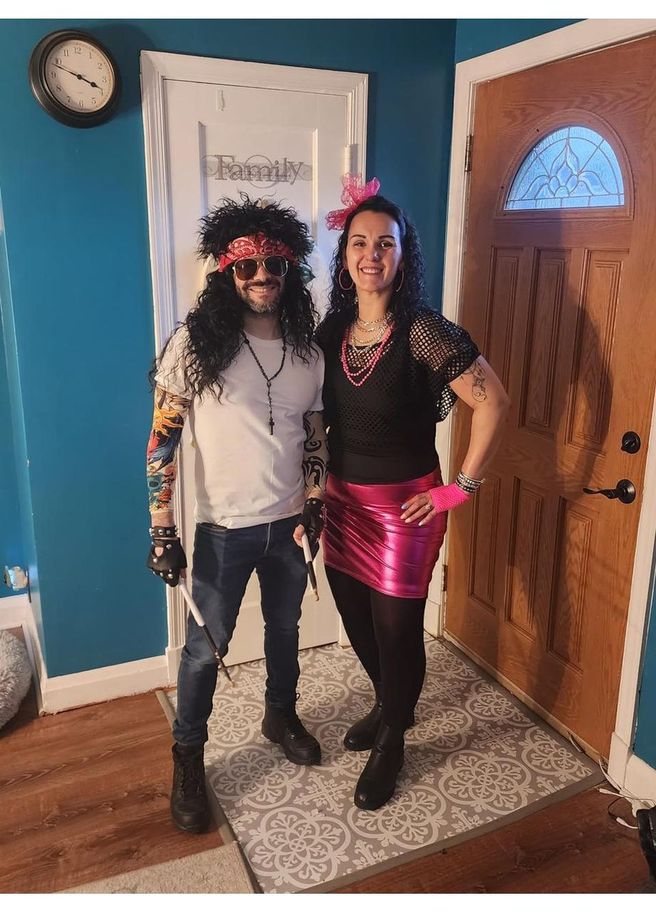 Перука чорна кучерява довга в стилі ретро рок зірки 80-х 90-х, з тату рукавами, для косплею вечірок зміни образу Хелловіну No Brand (366422034)