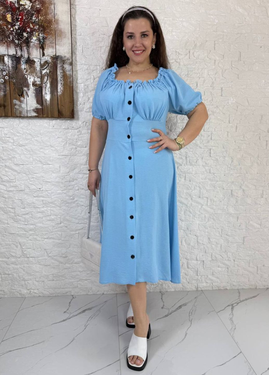 Блакитна повсякденний вишукана легка літня повсякденна міді сукня на гудзиках з короткими рукавами ліхтарик Україна однотонна