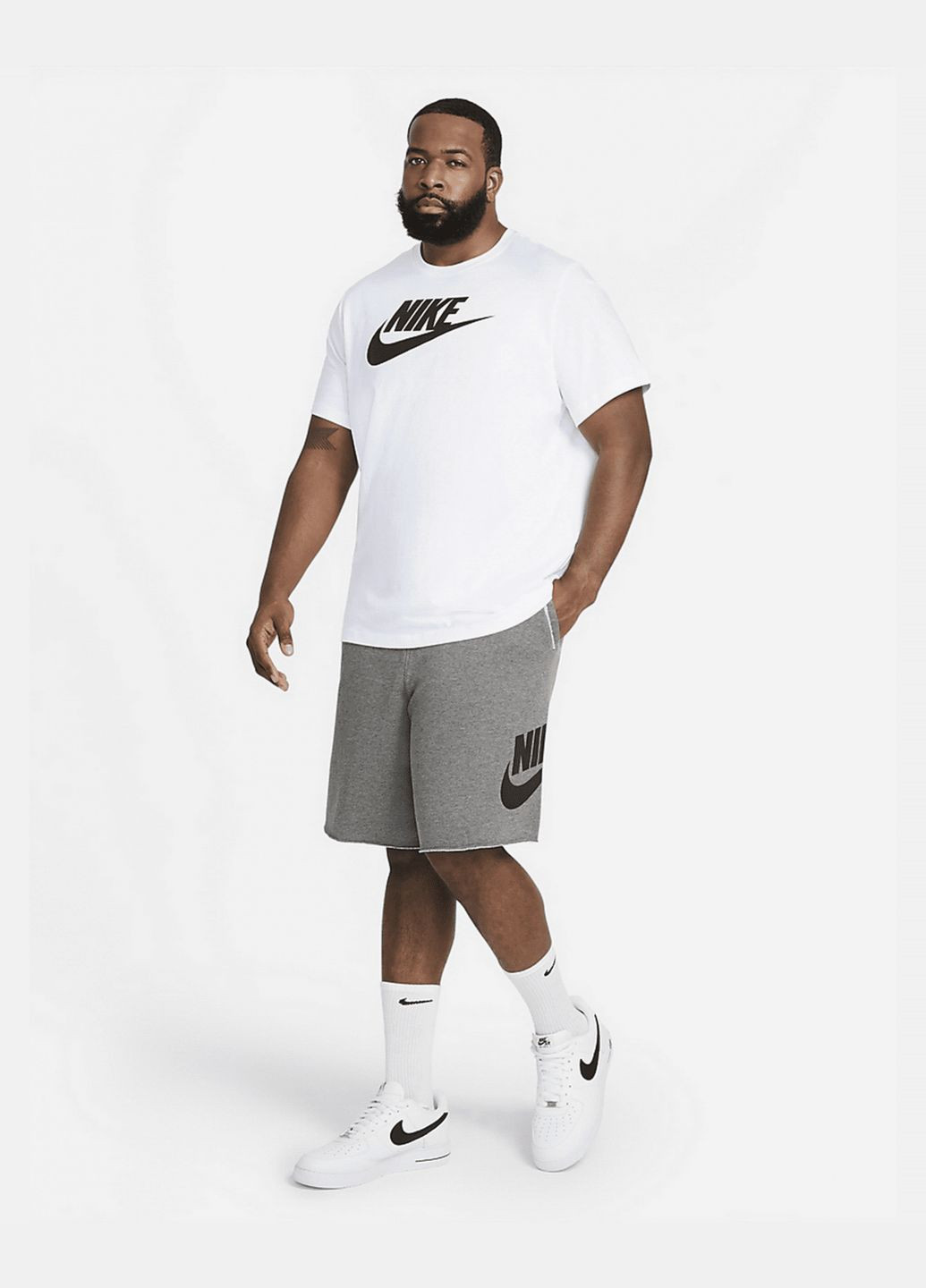 Белая футболка мужская tee icon futura ar5004-101 белая Nike
