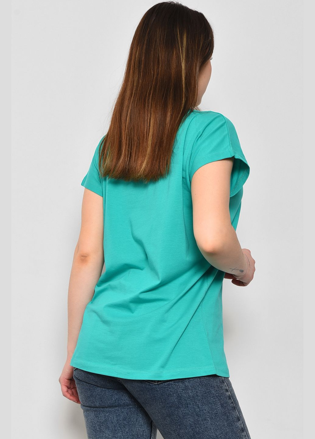 Зеленая летняя футболка женская полубатальная с надписью зеленого цвета Let's Shop