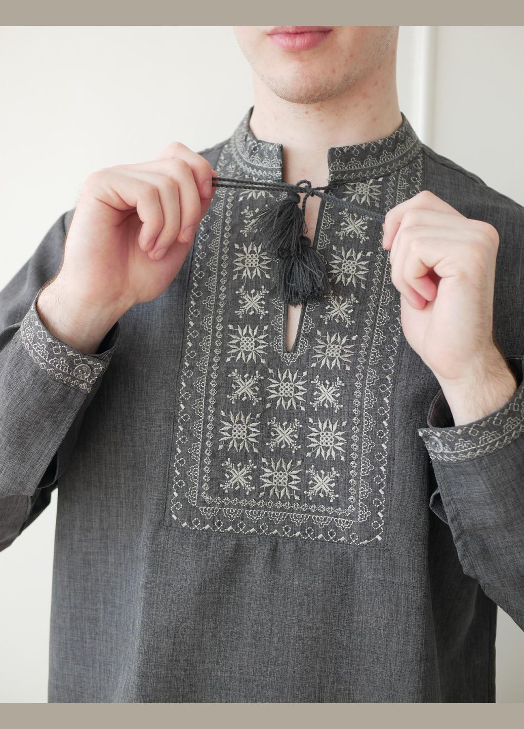 Тёмно-серая вышиванка мужская лен-габардин темн.серый джерело, раз.56 4PROFI (294909907)