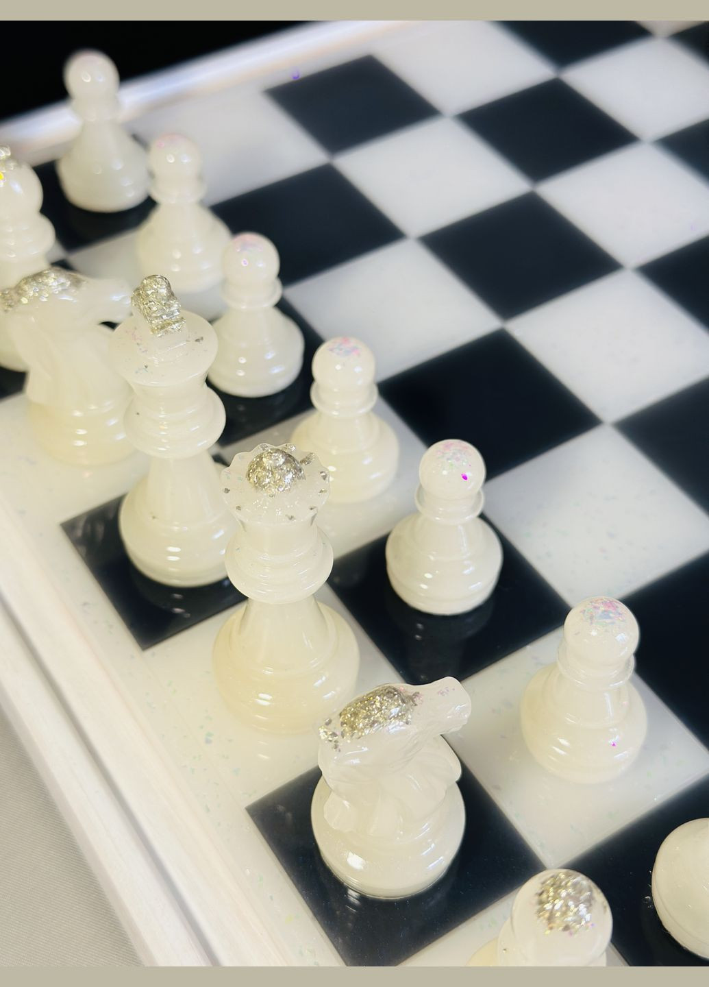 Ексклюзивні шахи з епоксидної смоли - подарунок для людини, у якої є все! KorriArt (315638042)