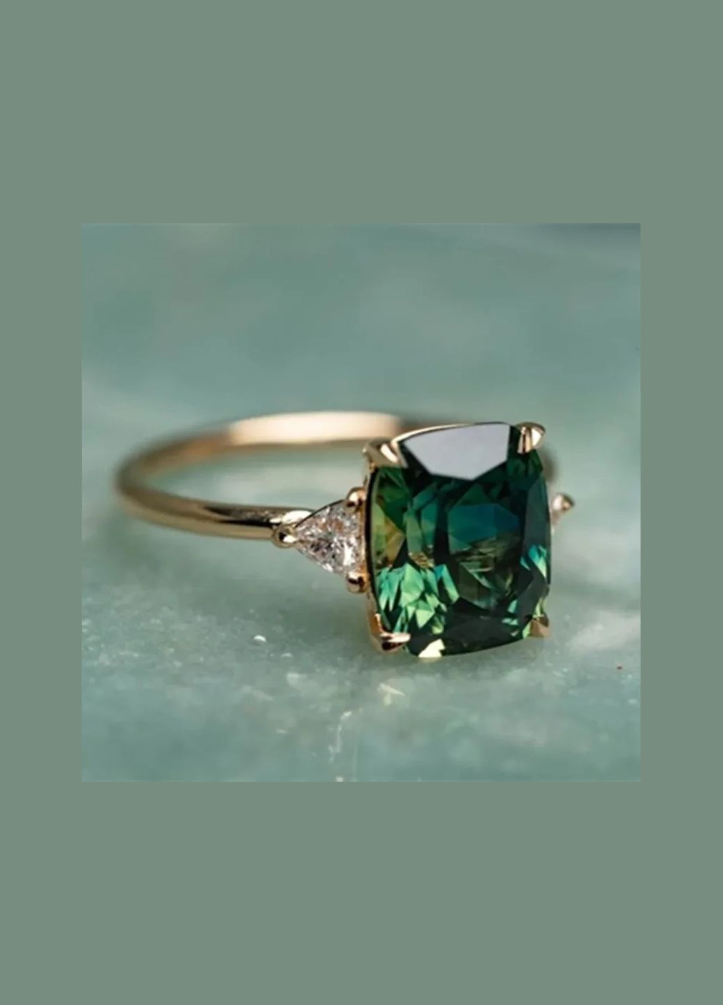 Каблучка жіноча елегантна з великим розкішним зеленим каменем Сицилія золотиста р 18 Fashion Jewelry (285814496)