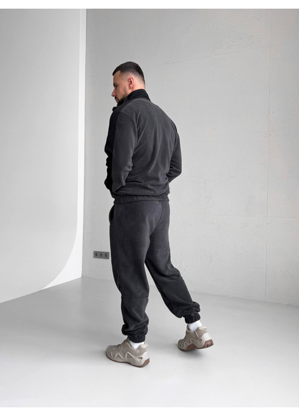 Графитовый зимний зимний мужской костюм из флиса брючный Vakko