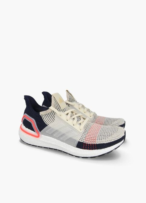 Бежеві літні кросівки adidas UltraBOOST 19 F35284