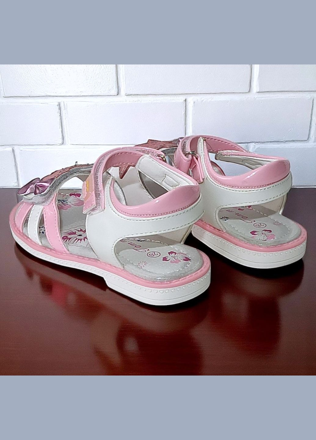 Белые повседневные, праздничные открытые босоножки на липучках сандалии для девочки том м Tom.M на липучке