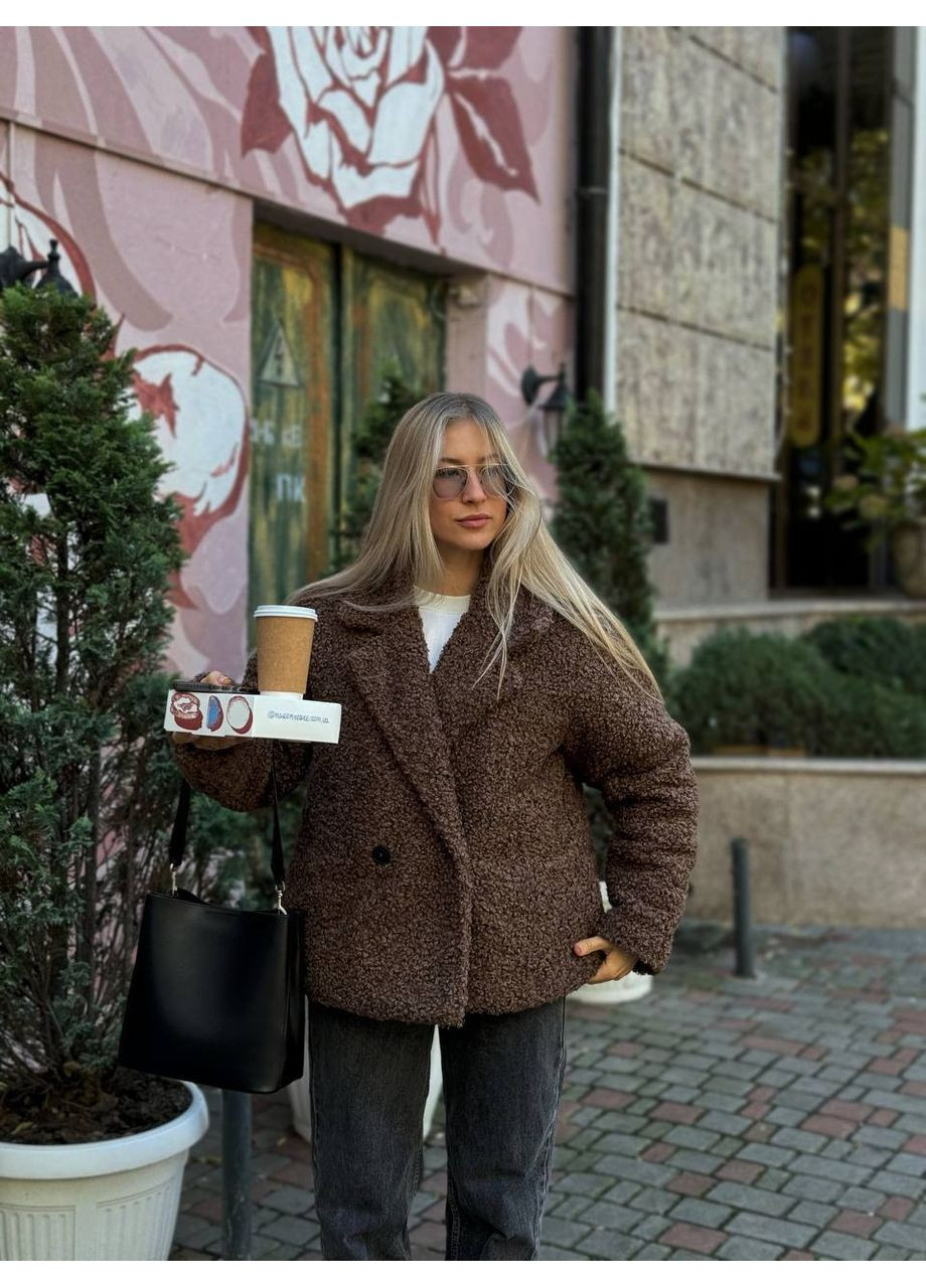 Коричнева зимня жіноча коротка шуба з букле коричневого кольору 35601 Fashion