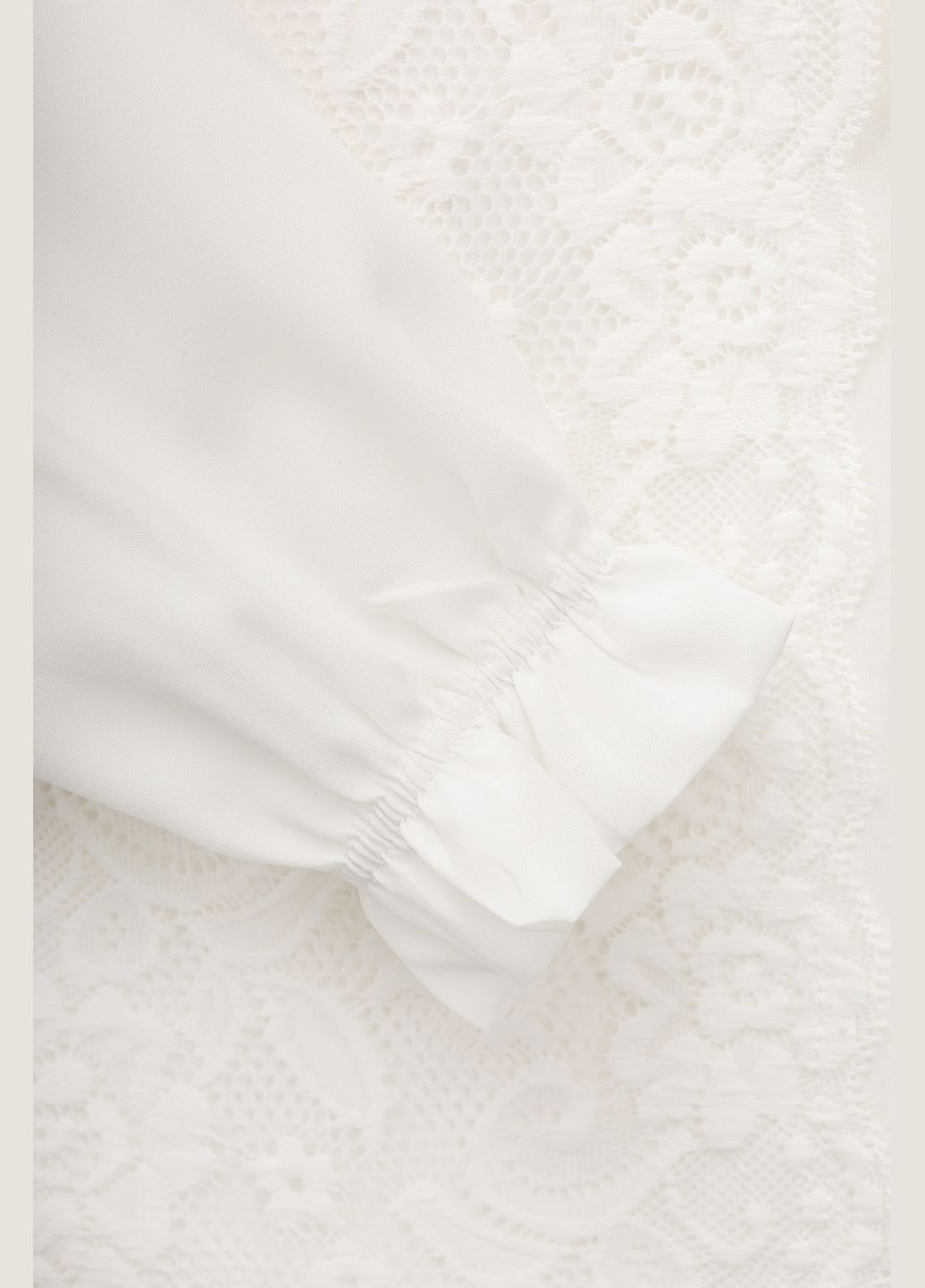 Молочная однотонная блузка Vio Faloni демисезонная