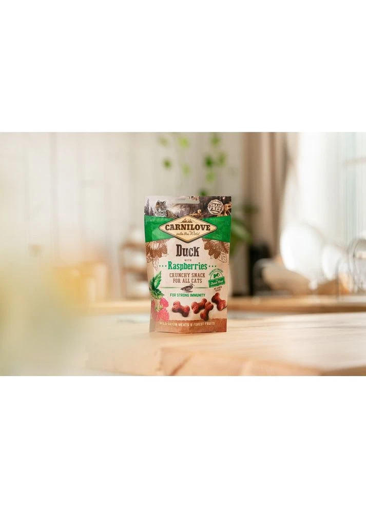 Лакомства для кошек Cat Crunchy Snack Duck with Raspberries для крепкого иммунитета с уткой и малиной 50 г Carnilove (399747074)