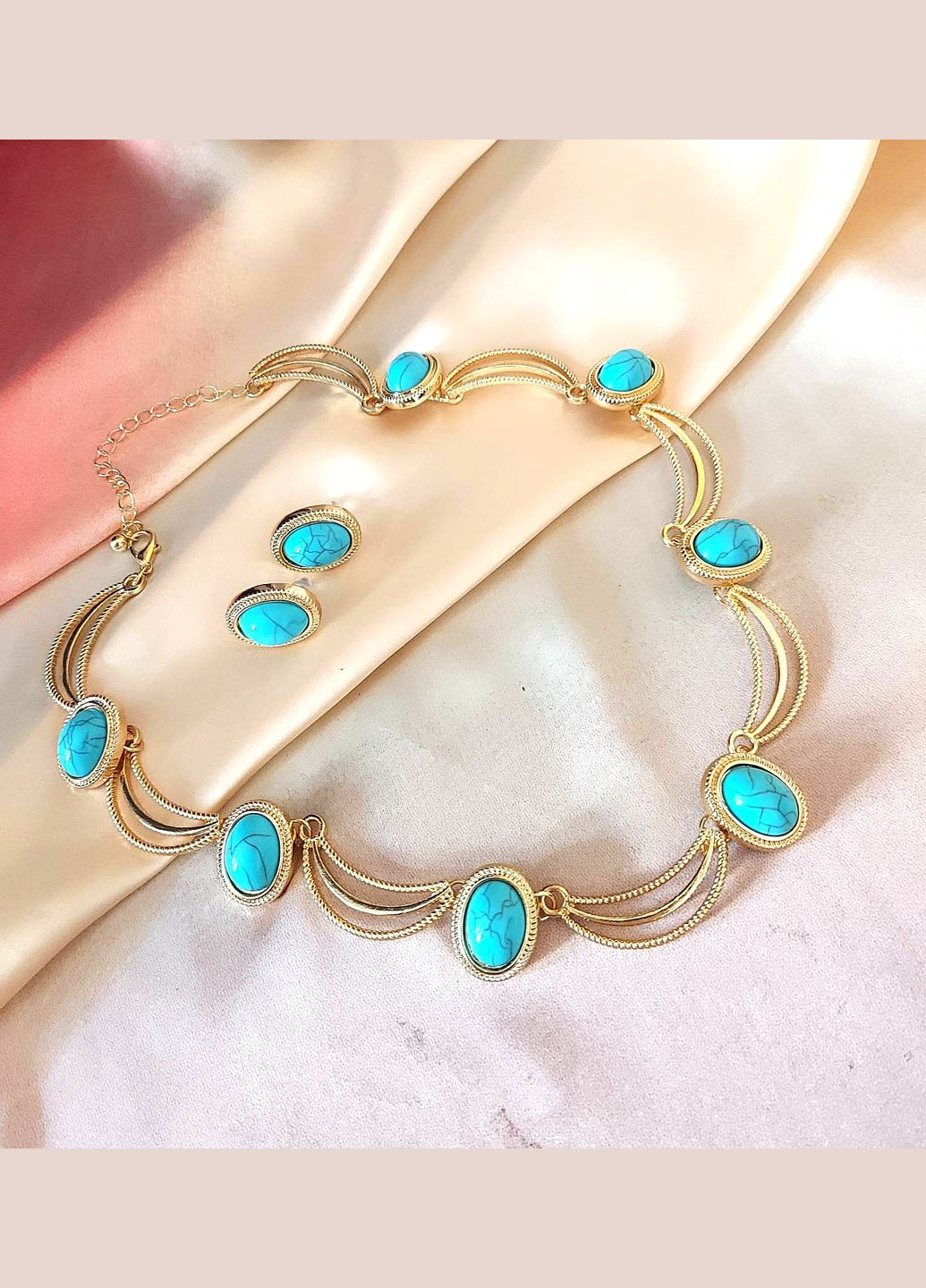 Комплект бижутерии Колье-чокер и сережки бирюзовые бусины No Brand (347250692)