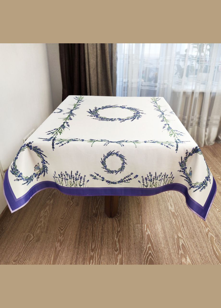 Біла скатертина на прямокутний стіл з стійким водовідштовхуючим ефектом та малюнком з лавандою Maystat (305390196)
