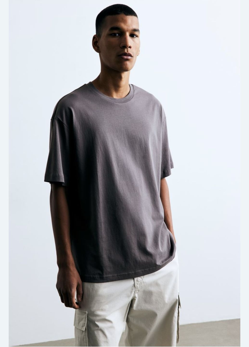 Темно-серая футболка свободного кроя H&M loose fit