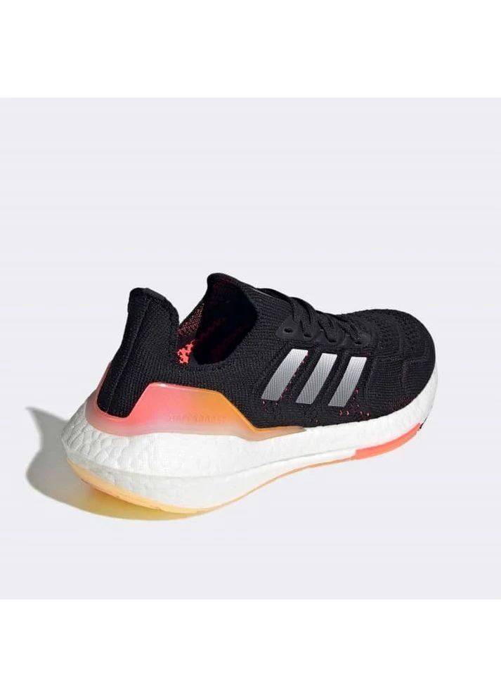 Кроссовки Ultraboost 22 Heat Black GX8059 adidas чёрные демисезоны (399378917)