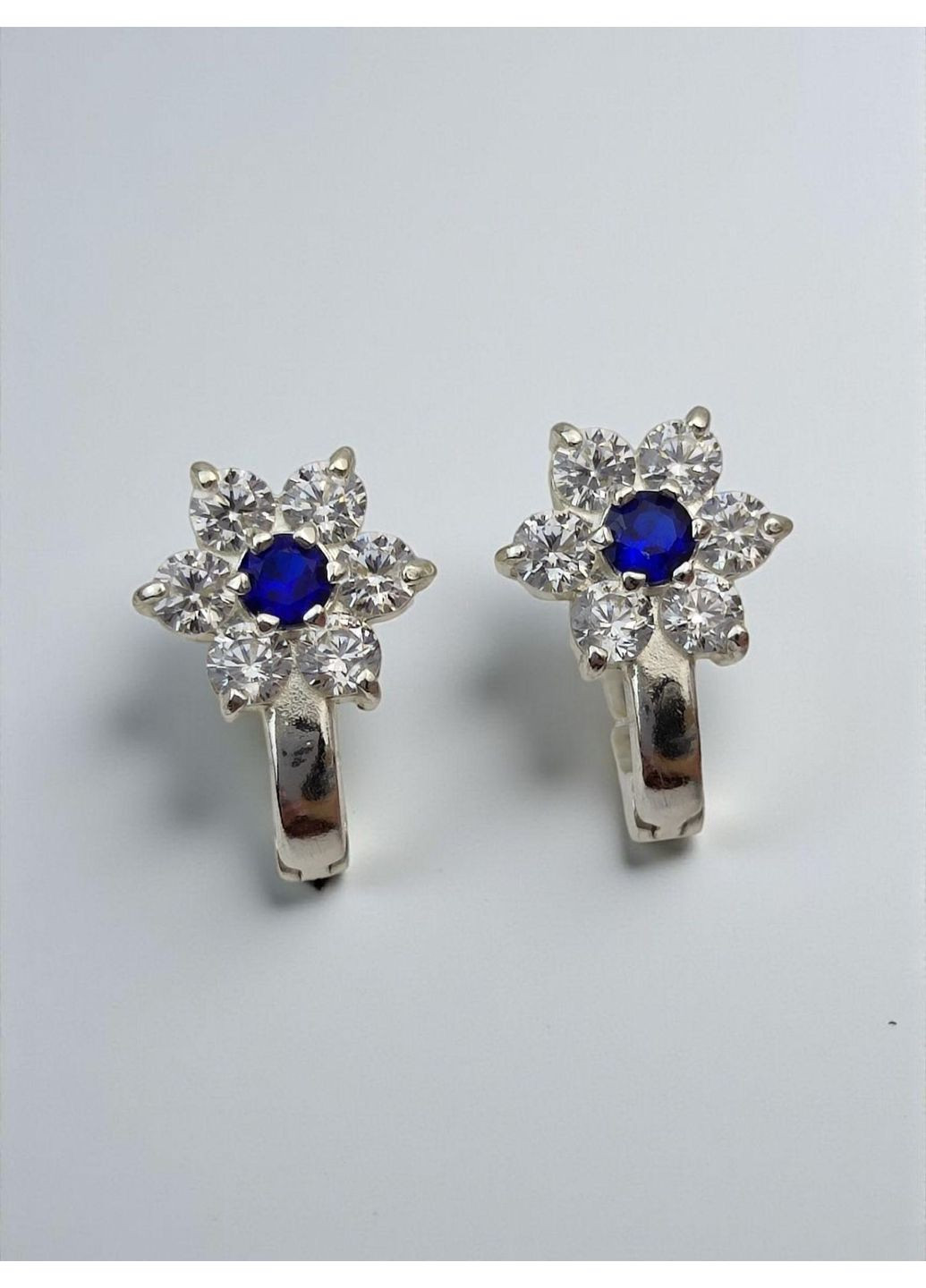 Срібні сережки дитячі 925 проби квітка із синім камінчиком No Brand (367089317)