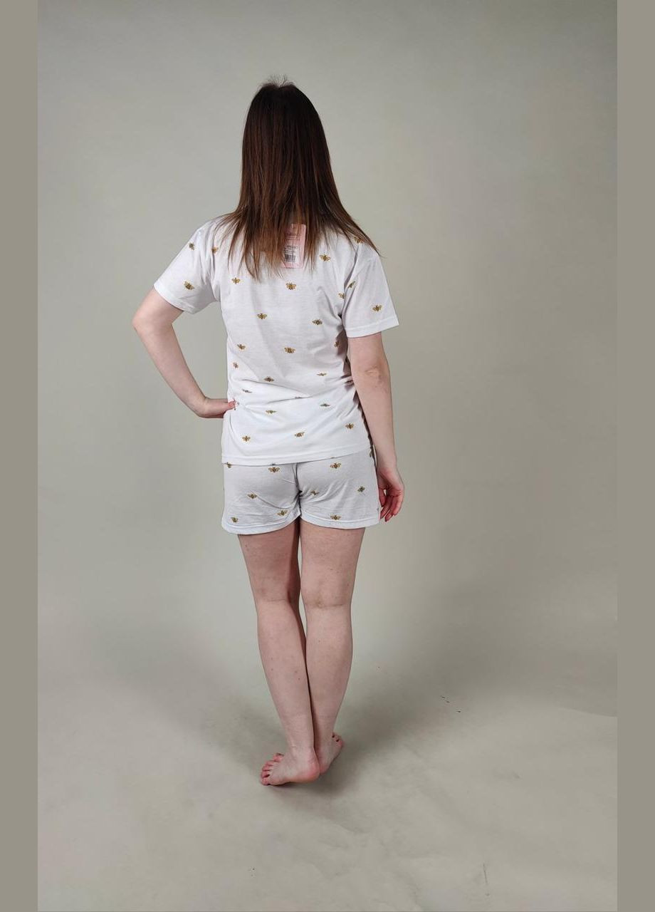 Біла всесезон жіноча бавовняна піжама з футболкою та шортами турецького виробництва Mirano
